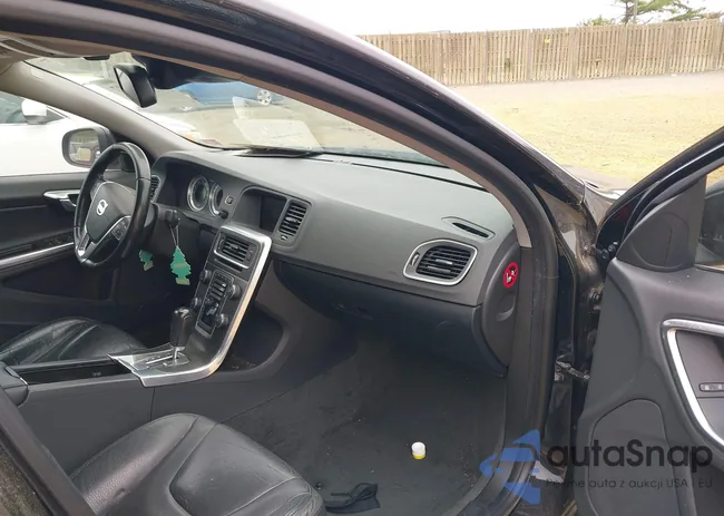 YV1622FS2C2133077: 42901287