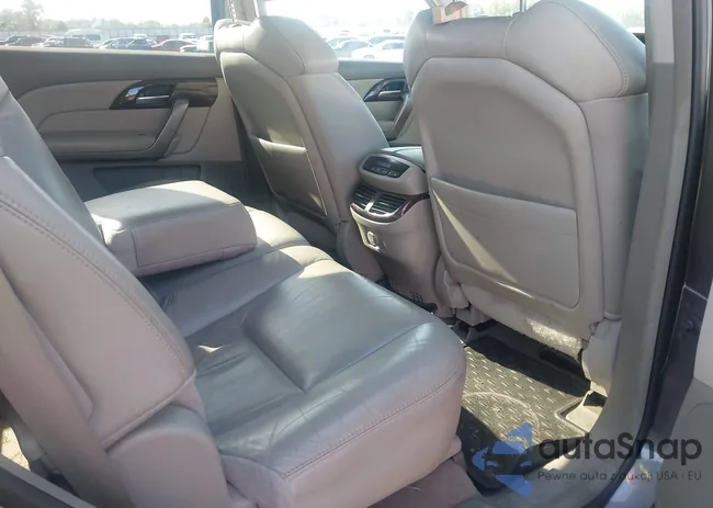 2HNYD2H67BH541891: 42901307