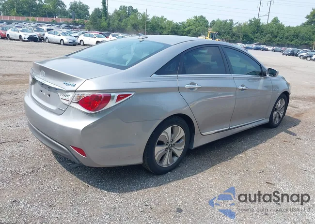 KMHEC4A41DA100626: 42901379