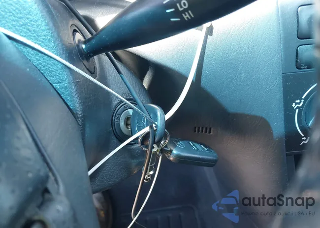 1NXBR32E05Z445617: 42901383