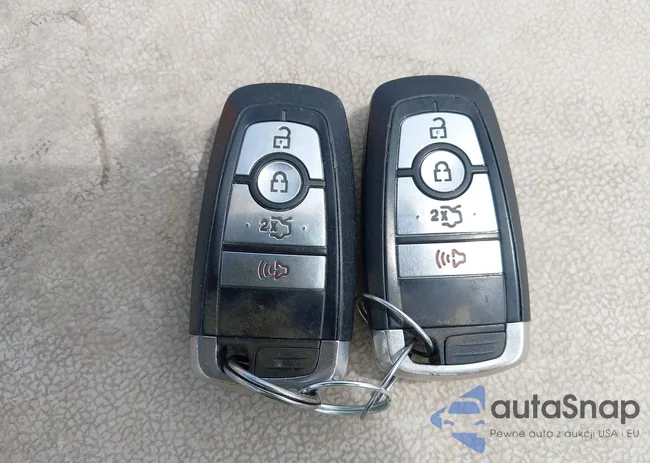 3FA6P0HD0JR256191: 42901587