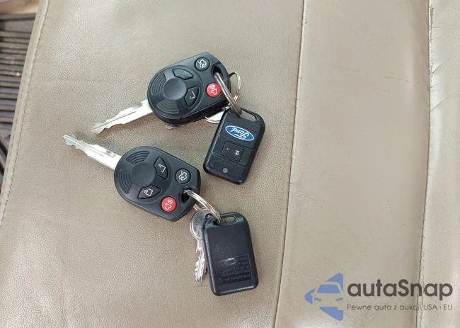 1FMCU94G79KA29070: 42901667