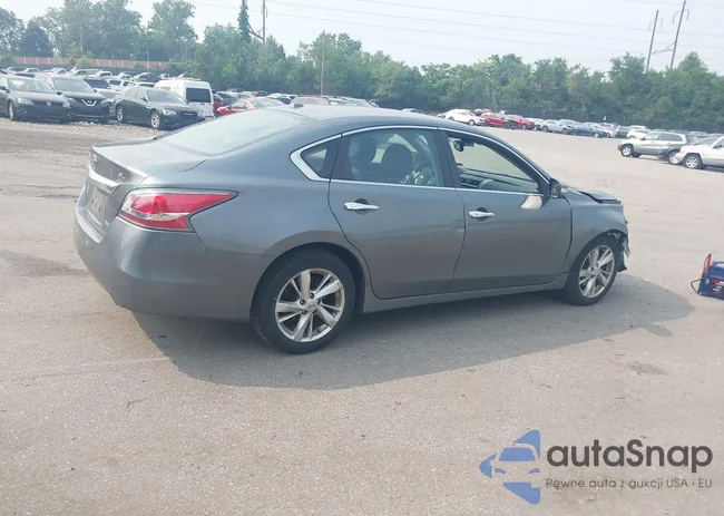 1N4AL3AP0EC164675: 42902787