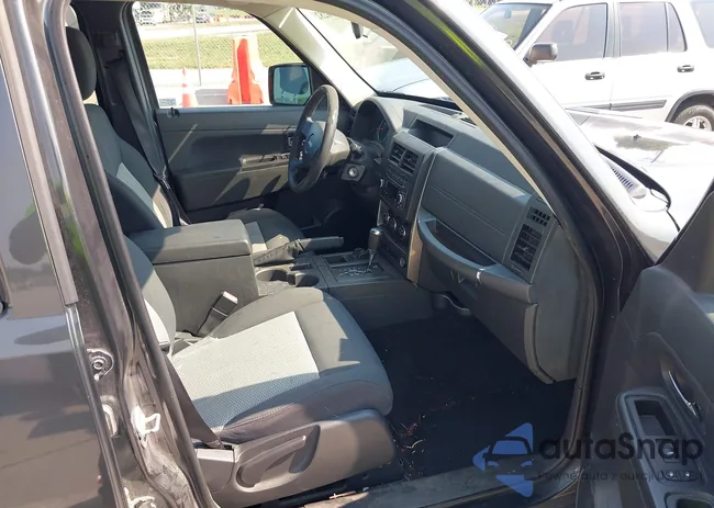 1J4PN2GK4AW166372: 42902825