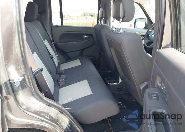 1J4PN2GK4AW166372: 42902825