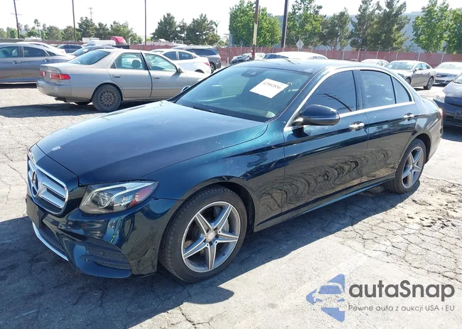 WDDZF4KB2HA012027: 42902856