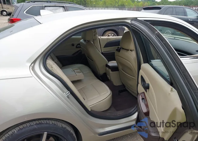 1G11J5SX6DF183134: 42903147