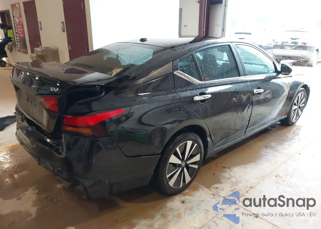 1N4BL4DVXMN388317: 42902326