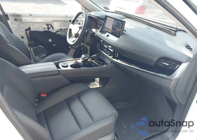 JN8BT3CB0SW155876: 42902356