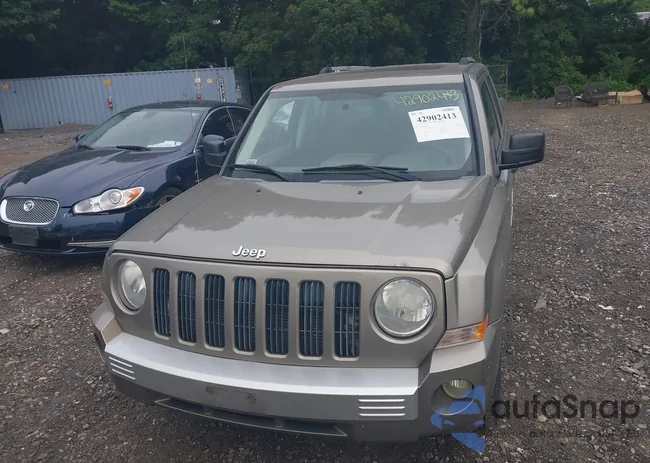 1J8FF48W68D513968: 42902413