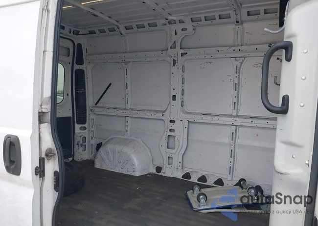 3C6TRVBG2GE105562: 42902602