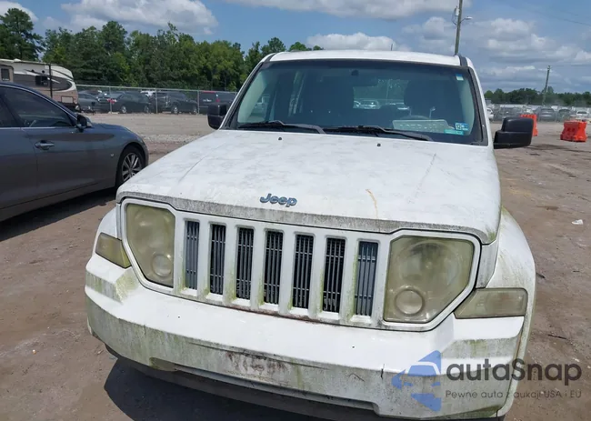 1C4PJMAK6CW158735: 42902661