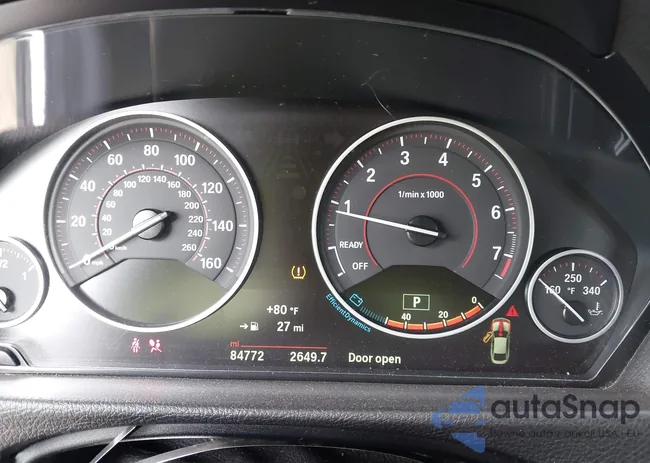 WBA4J3C5XJBL03328: 42903712