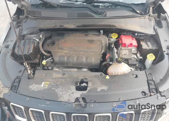 3C4NJDBB0KT827673: 42903750