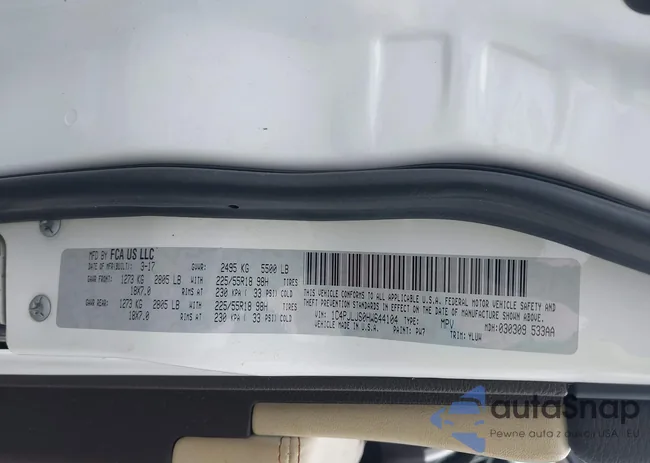 1C4PJLJS0HW644104: 42903797