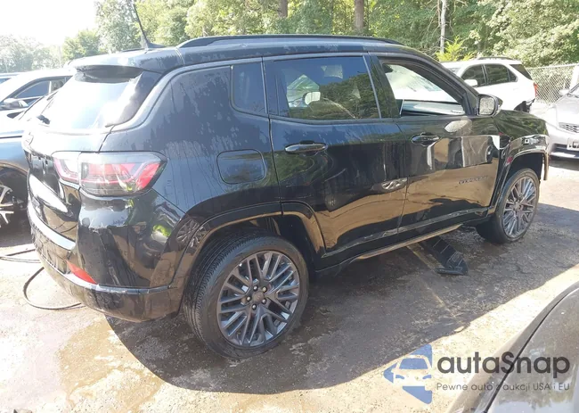 3C4NJDCB5NT140997: 42904163