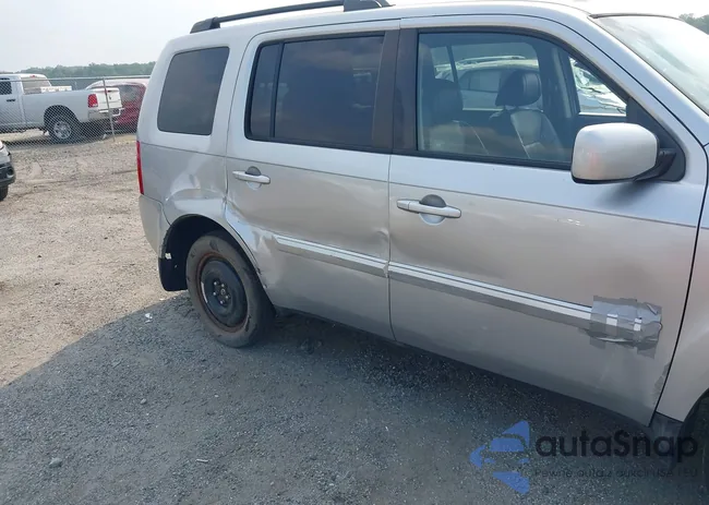 5FNYF4H77BB102426: 42904172