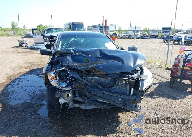 1HGCR2F35GA184552: 42903527