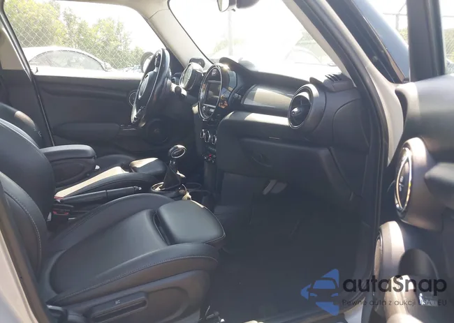 WMWXU1C50J2F81148: 42903571