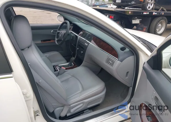 2G4WD552371136445: 42903622