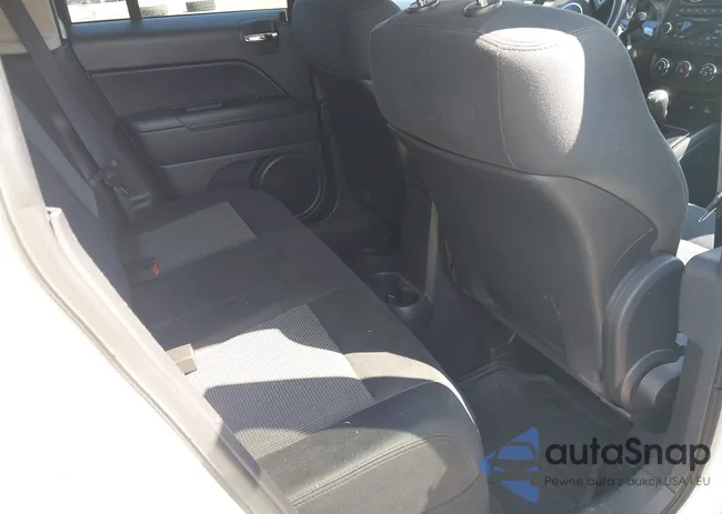 1C4NJRFB5CD599880: 42905173