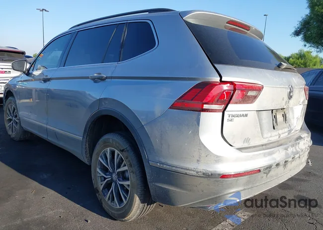 3VV3B7AX2LM067553: 42904487