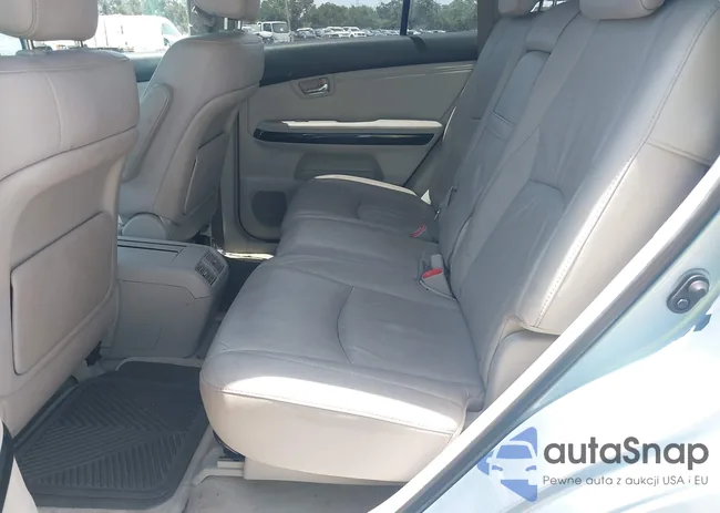 2T2GK31U98C027058: 42904507