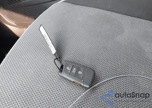 3VVCX7B24NM051524: 42904524