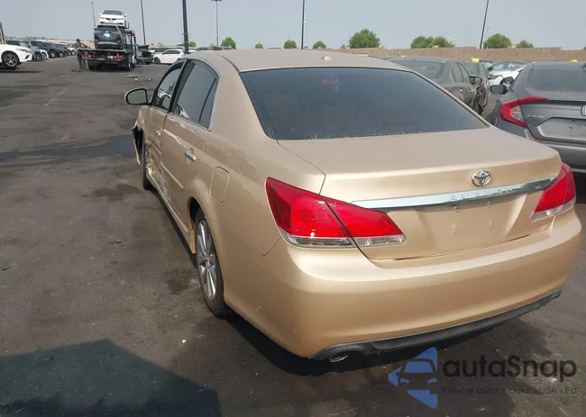 4T1BK3DB8BU402260: 42904652