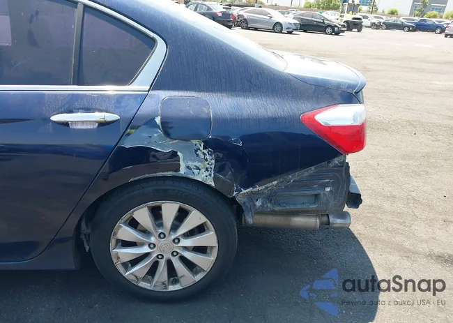 1HGCR2F55EA052194: 42905907