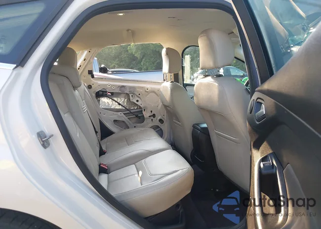 1FADP3N29GL222916: 42905993