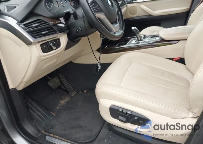 5UXKR0C35H0V74155: 42906057