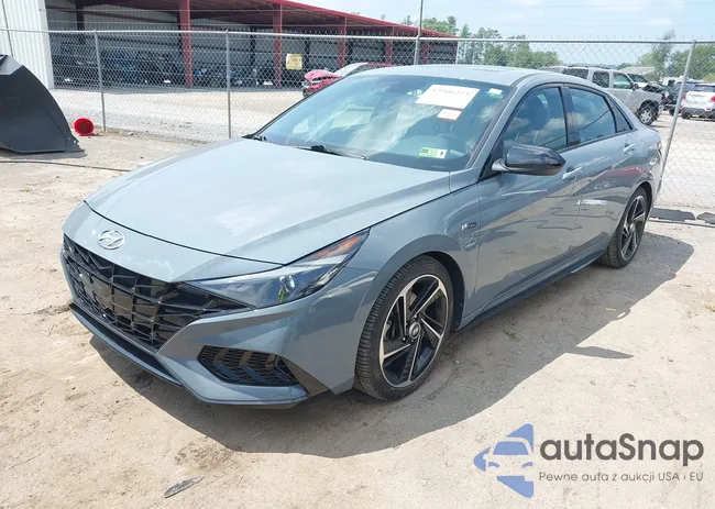 KMHLR4AF6MU105049: 42906223