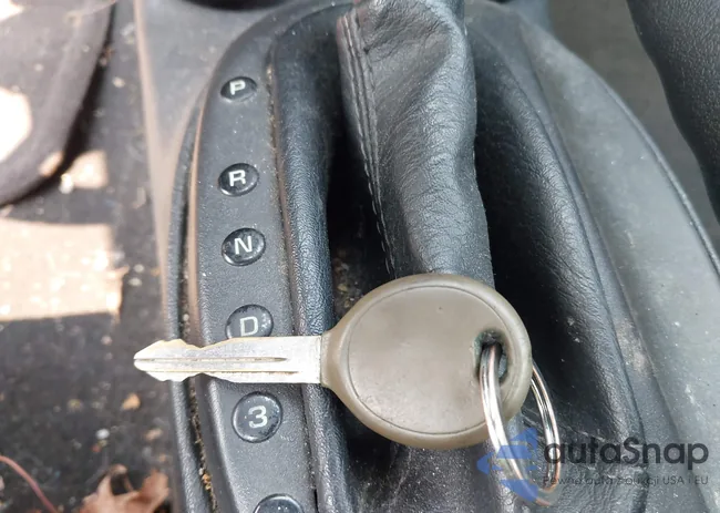 1C3EL55R46N115010: 42906231