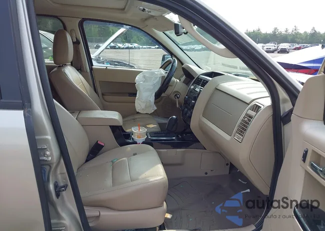 1FMCU9EG0BKB69899: 42905366