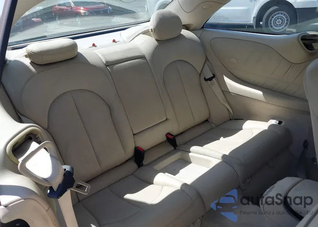 WDBTJ65J05F149705: 42905541