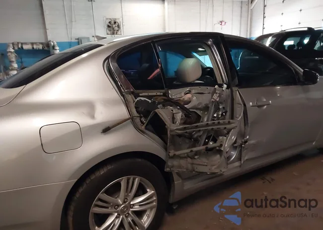 JN1CV6AR3AM453055: 43904860