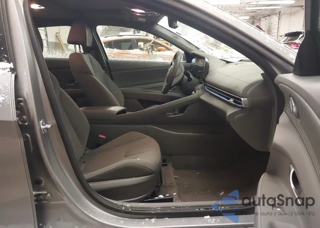 KMHLS4DG8SU023605: 43904889