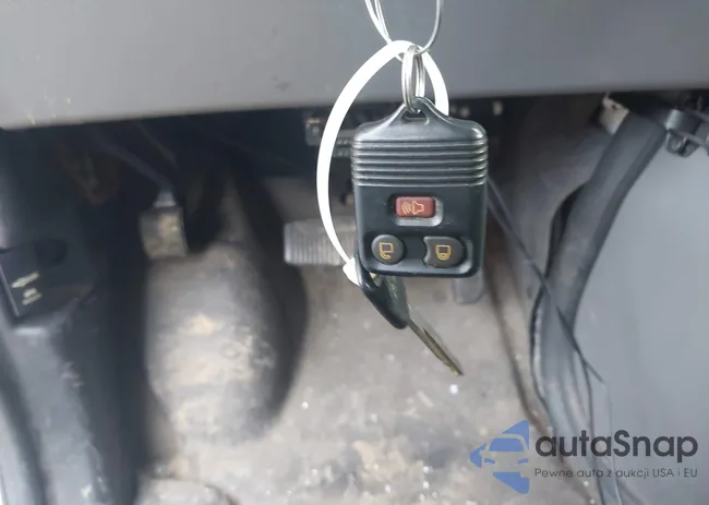 1FTNE24W38DB27301: 43904927