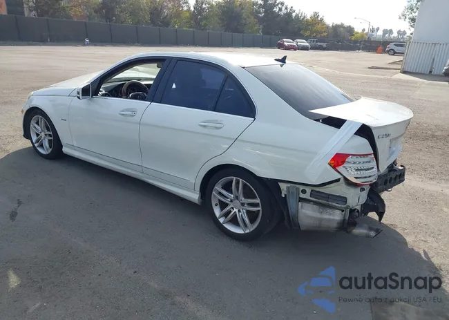 WDDGF4HBXCR212565: 43905118