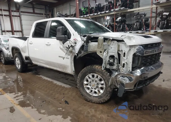 1GC1YNEY8MF228484: 43905210