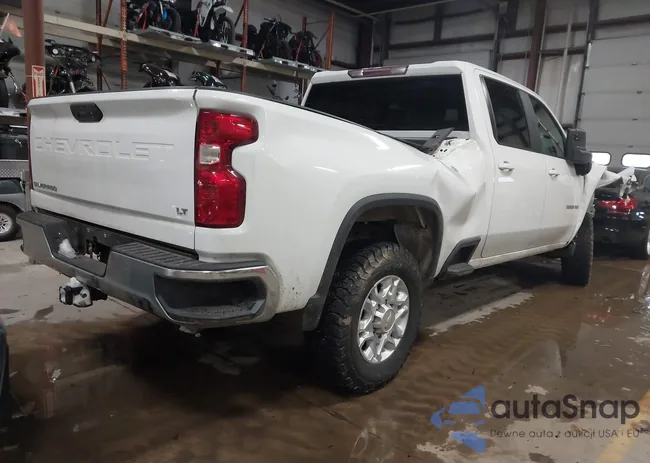 1GC1YNEY8MF228484: 43905210