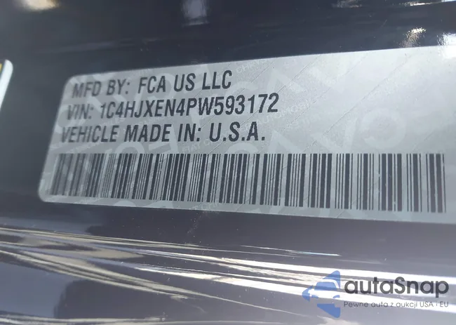 1C4HJXEN4PW593172: 43905227