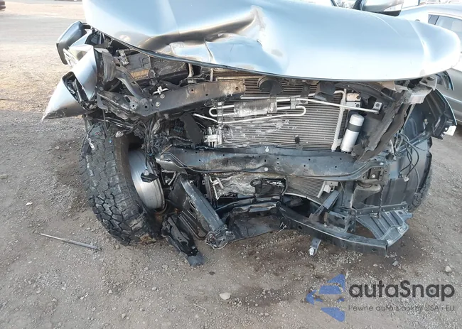 JN8AY2NC6K9588971: 43905255