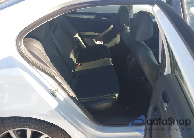 3VWB67AJ9HM290574: 43905363