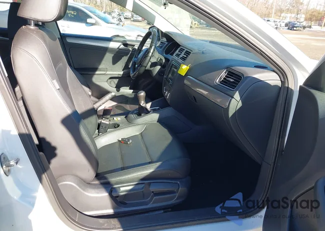 3VWB67AJ9HM290574: 43905363