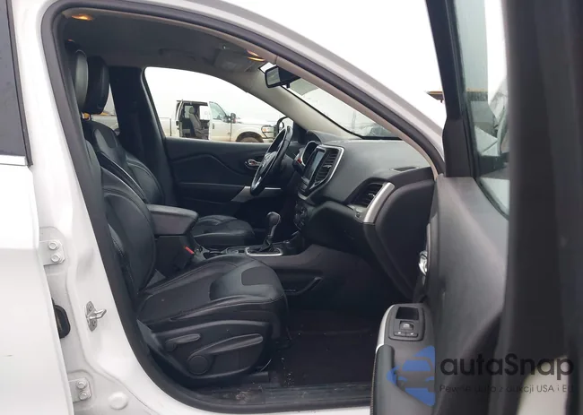 1C4PJMLX3JD521641: 43905401