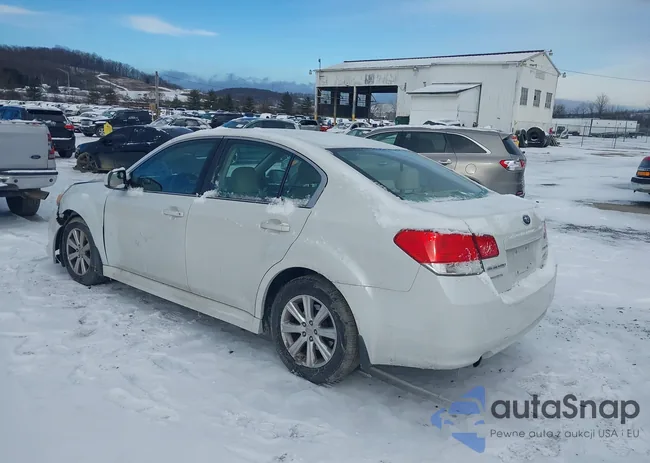 4S3BMBC66C3040885: 43904679