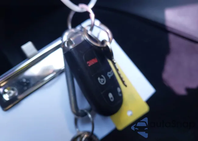 2C3CCARG2EH203814: 43904738