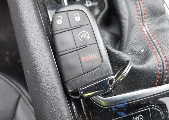 3C4NJDDB2NT114632: 43904742